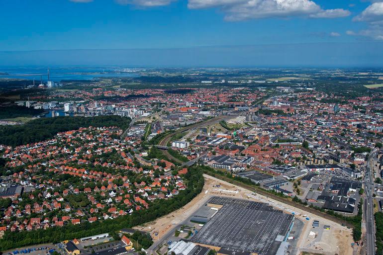 Odense vedtager markant lavere hastigheder for biler